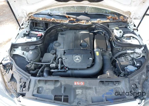 2013 Mercedes-Benz C 250 Sport из США, поврежденный, VIN WDDGF4HB0DA767038